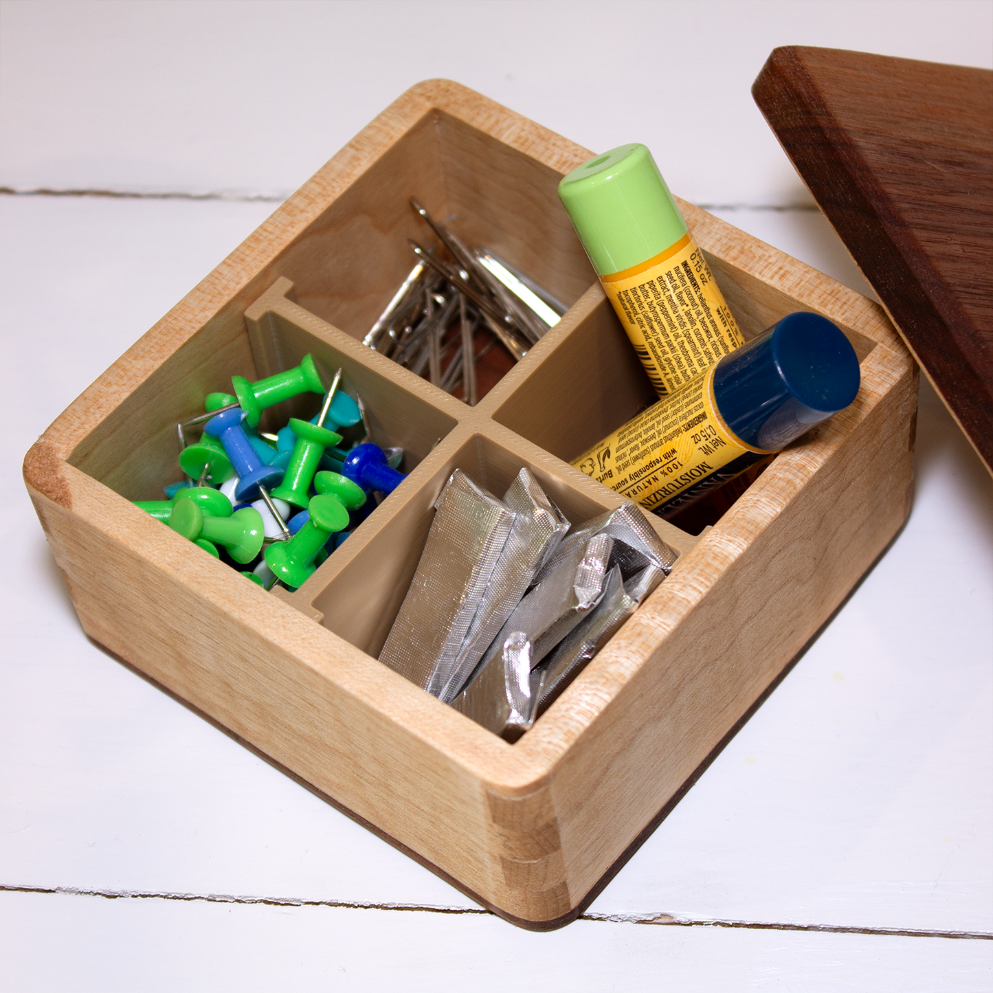 Desktop Organizer & Sticky Note Holder