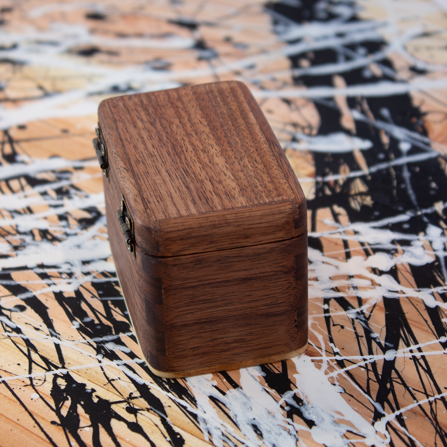 Potpourri Holder with Natural Diffusers
