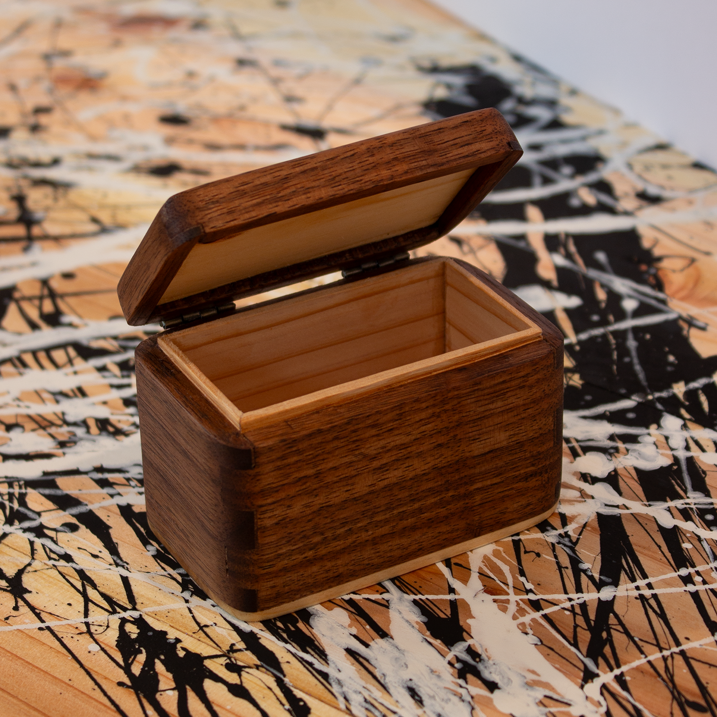 Potpourri Holder with Natural Diffusers