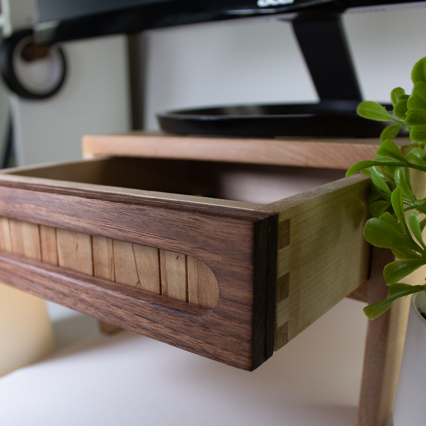 Office Desk Accessories Set (3-piece): Desktop Organization and Decor